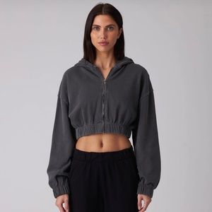 NWOT TALENTLESS WOMENS ZIP CROP JACKET